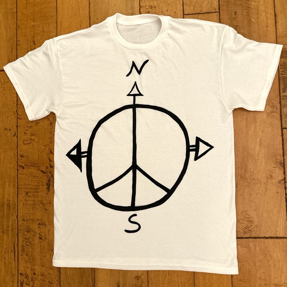 White Graphic T-Shirt Peace Sign Hippie Compass
